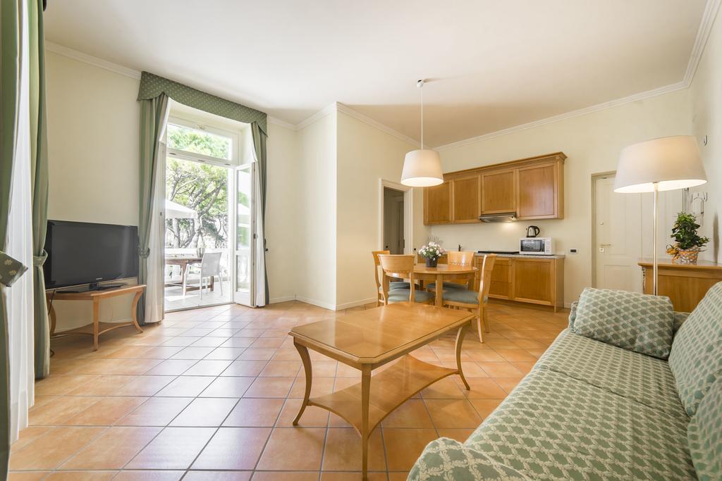Hotel Ville Bianchi Grado Extérieur photo