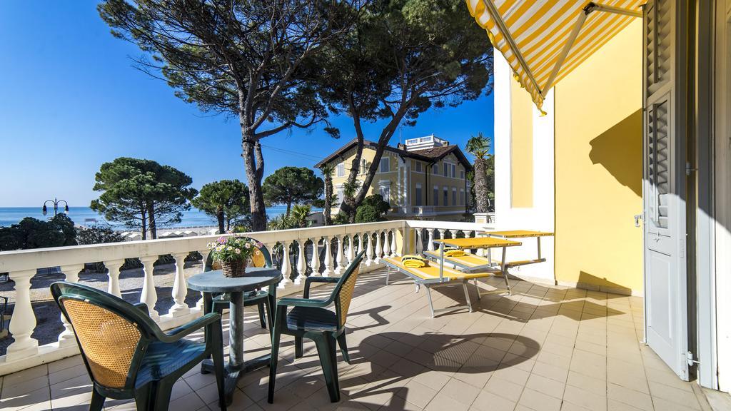 Hotel Ville Bianchi Grado Extérieur photo