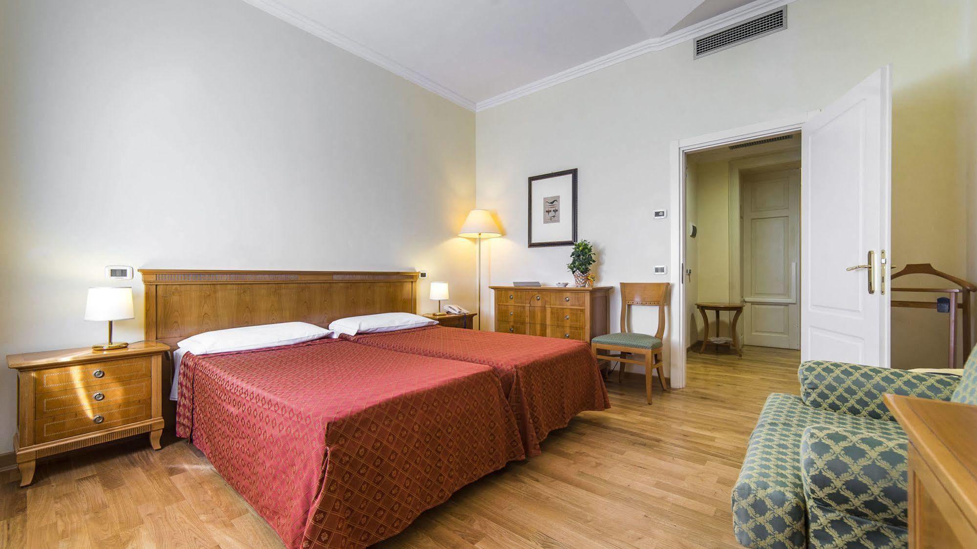 Hotel Ville Bianchi Grado Extérieur photo